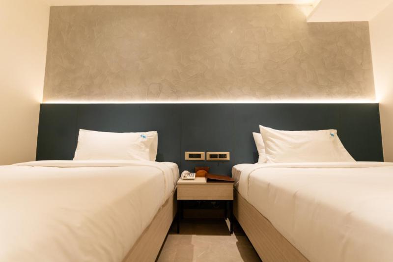 Hotel Ocean Blue Visakhapatnam Buitenkant foto