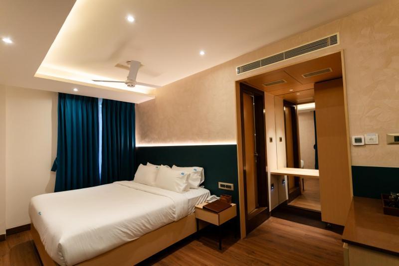 Hotel Ocean Blue Visakhapatnam Buitenkant foto